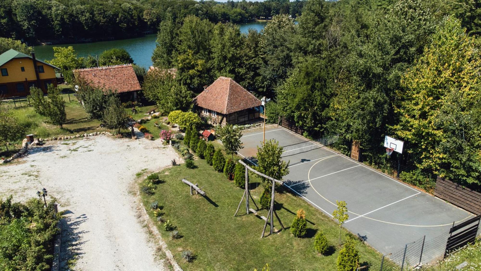 Willa Magaze De Luxe Gradacac Zewnętrze zdjęcie