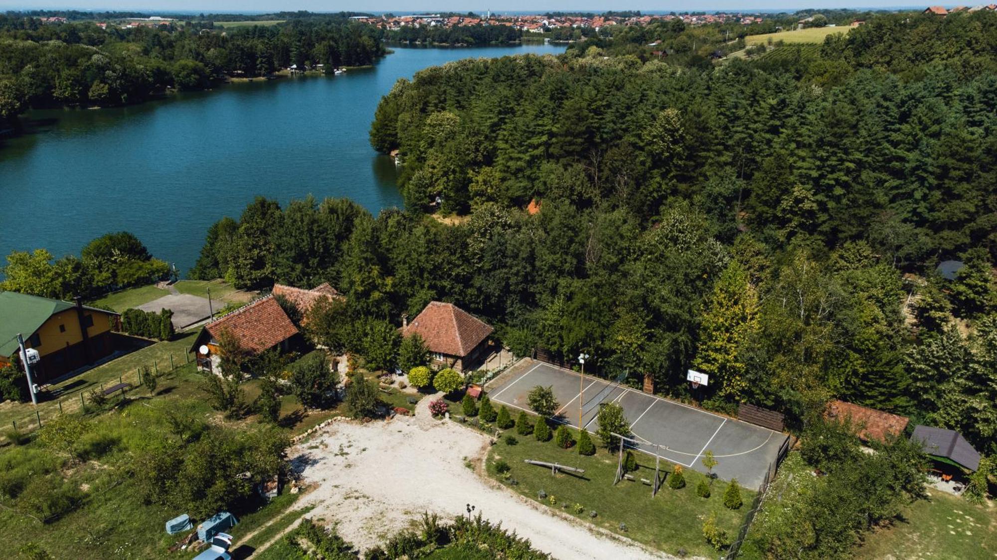 Willa Magaze De Luxe Gradacac Zewnętrze zdjęcie