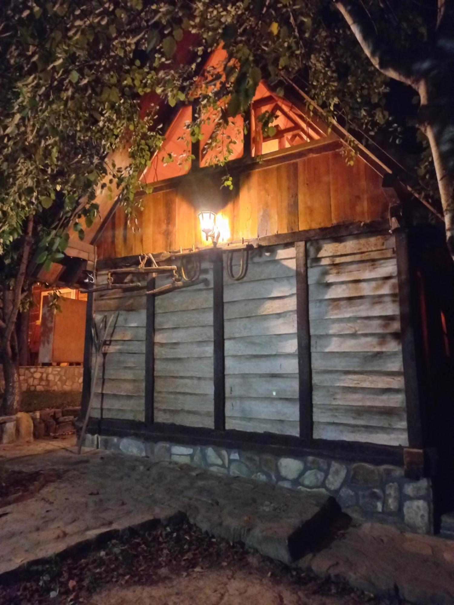 Willa Magaze De Luxe Gradacac Zewnętrze zdjęcie